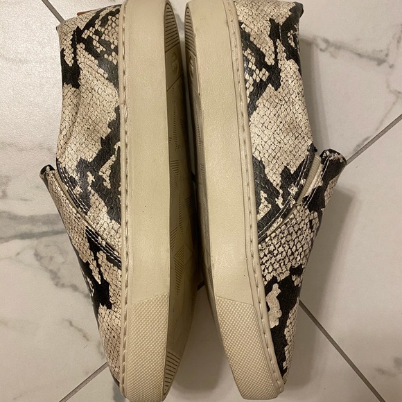 Dr. scholls no chill slip on sneakers - Picture 3 of 7